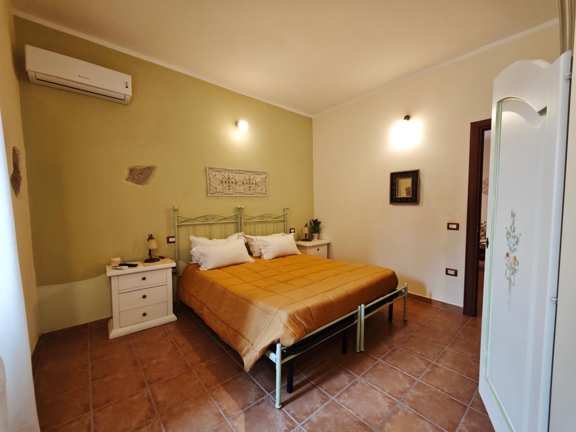 B&B Domu Delunas Giba Exterior foto